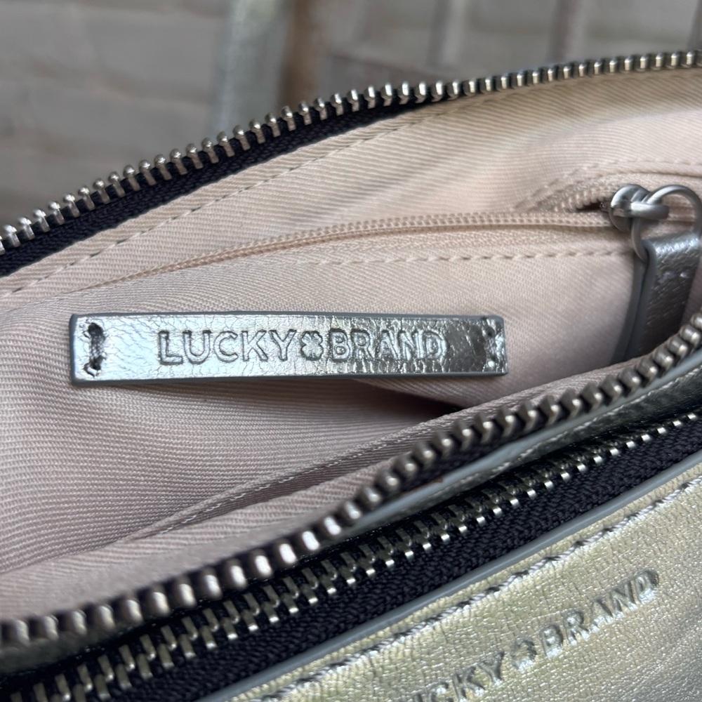 LUCKY BRAND Leather KODA Metallic SILVER Topanga CONVERTIBLE Shoulder Bag 🎉 - Picture 11 of 16